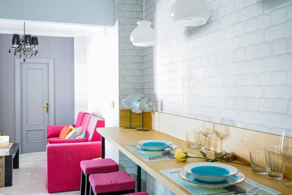 Lovely And Chic Apartment In The Heart Of Севілья Екстер'єр фото