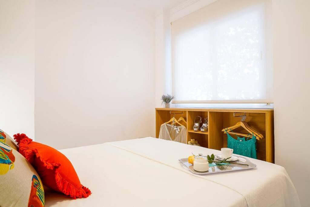 Lovely And Chic Apartment In The Heart Of Севілья Екстер'єр фото