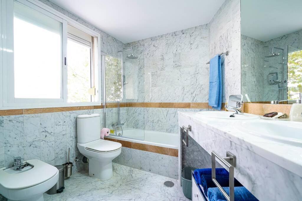 Lovely And Chic Apartment In The Heart Of Севілья Екстер'єр фото
